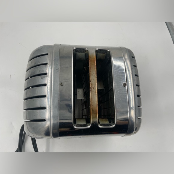 Dualit Toaster England 2 slice Model A2BR/87 - Picture 8 of 10